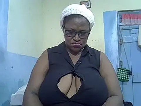 sexy bigboobss online show from 11.05.25