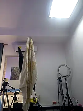 AnthonelaDuque online show from 02.19.25