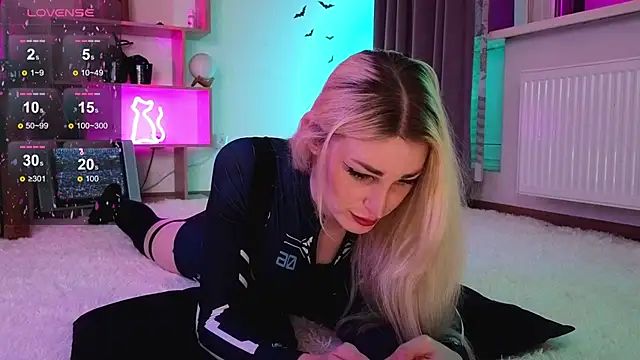 Inchcaser  online show from 10.26.25