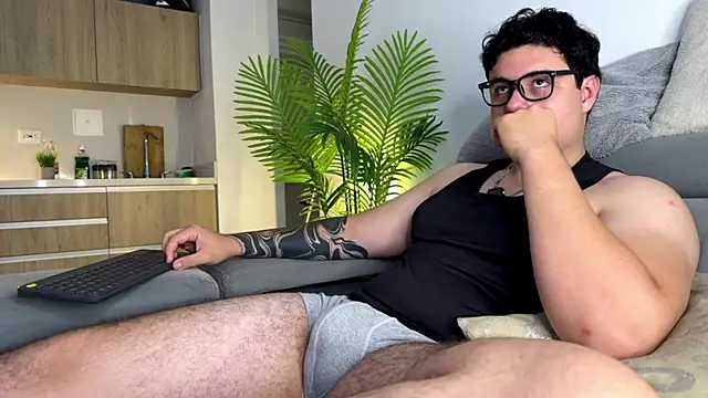 Snapshot of odin_blake chatting on 04.21.26 odin blake online show from 04.21.26