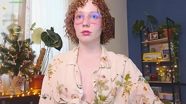 Snapshot of _lightmyfire chatting on 12.28.24  lightmyfire online show from 12.28.24