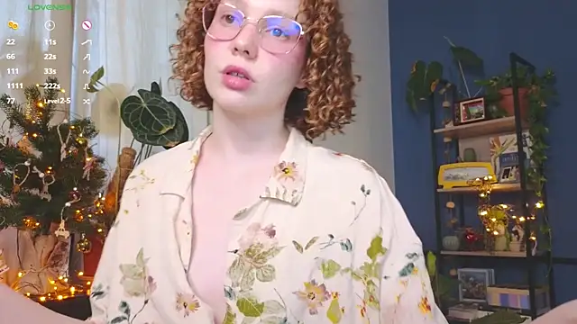 Snapshot of _lightmyfire chatting on 12.28.24  lightmyfire online show from 12.28.24