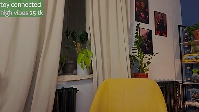 Snapshot of _lightmyfire chatting on 03.05.25  lightmyfire online show from 03.05.25