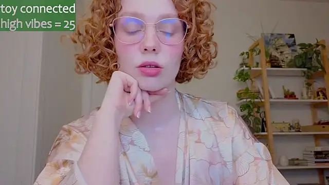 Snapshot of _lightmyfire chatting on 09.17.25  lightmyfire online show from 09.17.25