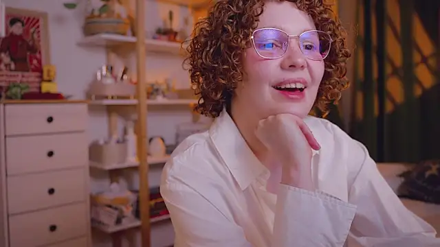 Snapshot of _lightmyfire chatting on 04.07.26 lightmyfire online show from 04.07.26