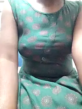 Snapshot of rituporna2004 chatting on 12.15.24 rituporna2004 online show from 12.15.24