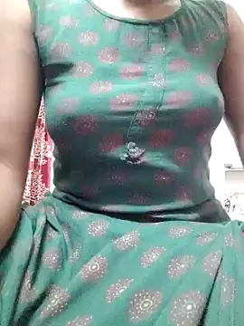 Snapshot of rituporna2004 chatting on 12.27.24 rituporna2004 online show from 12.27.24