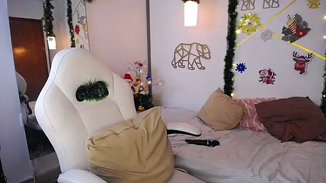 SalmaZaman online show from 12.20.24