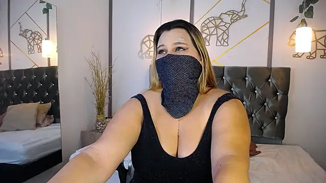 SalmaZaman online show from 01.25.25