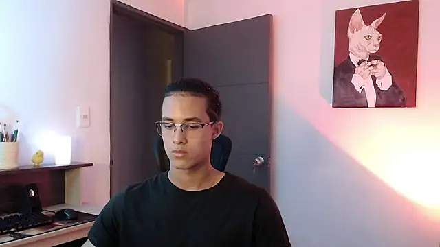 Snapshot of alejo_x3 chatting on 02.13.25 alejo x3 online show from 02.13.25