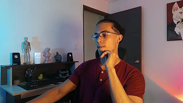 Snapshot of alejo_x3 chatting on 10.07.25 alejo x3 online show from 10.07.25