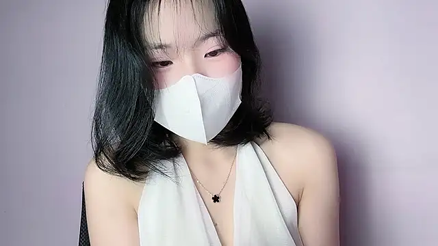 Baenee online show from 12.21.25