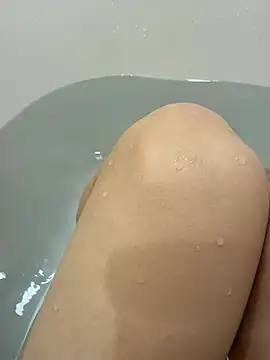 Snapshot of matu050556 chatting on 02.12.26 matu050556 online show from 02.12.26