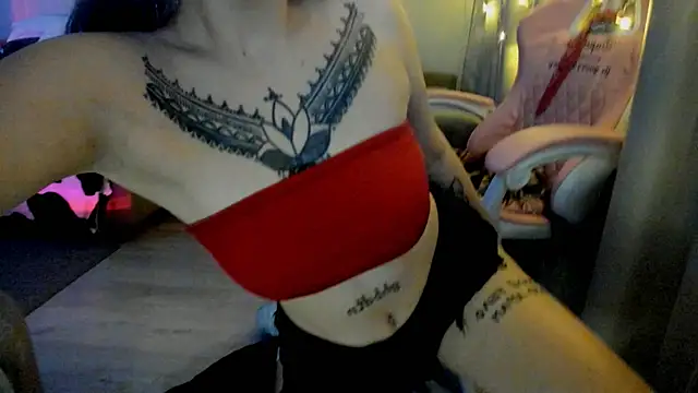 Ledy WWWII online show from 12.10.24