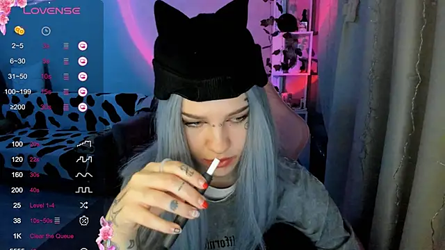 Ledy WWWII online show from 02.08.25