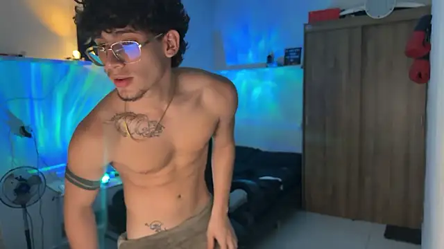 Snapshot of Kisan_Smith chatting on 02.14.26 Kisan Smith online show from 02.14.26