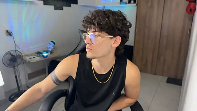 Snapshot of Kisan_Smith chatting on 02.16.26 Kisan Smith online show from 02.16.26