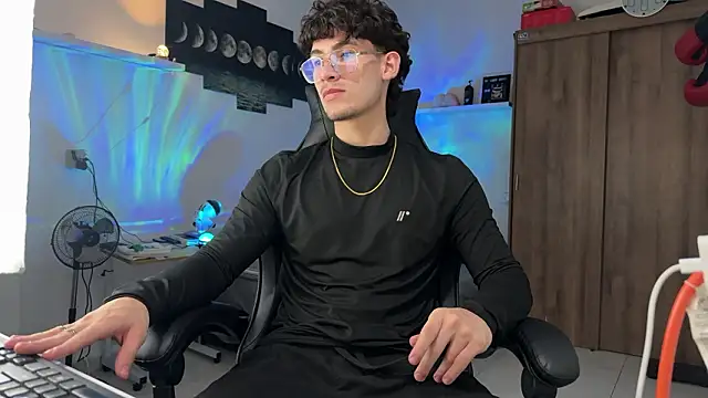 Kisan Smith online show from 03.04.26