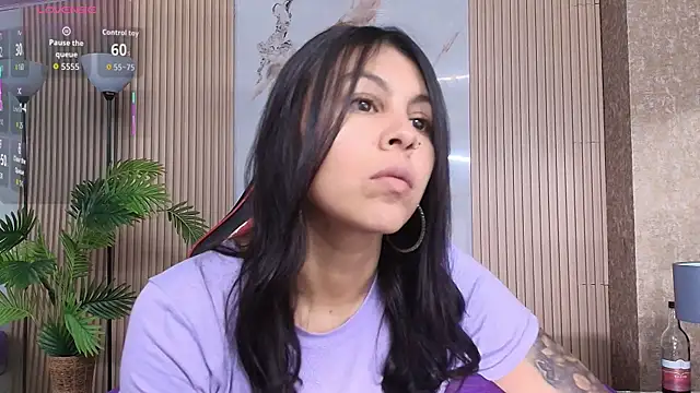 Juliet Nasty online show from 11.27.25