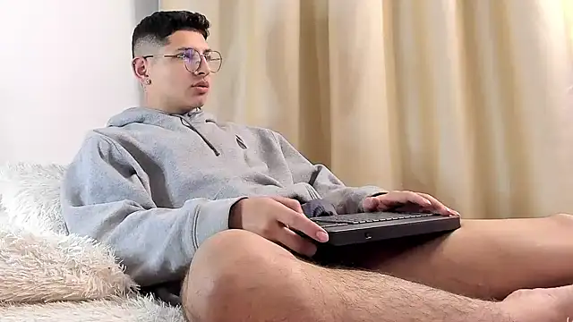 a lejandro 0 8 online show from 02.09.25