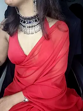 Snapshot of Leeeezzzz_roy chatting on 02.19.25 Leeeezzzz roy online show from 02.19.25