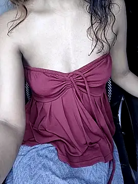 Snapshot of Leeeezzzz_roy chatting on 10.07.25 Leeeezzzz roy online show from 10.07.25