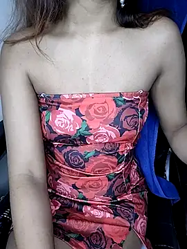 Snapshot of Leeeezzzz_roy chatting on 10.12.25 Leeeezzzz roy online show from 10.12.25