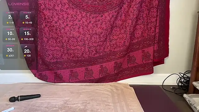 GlitterKitty108 online show from 11.24.25