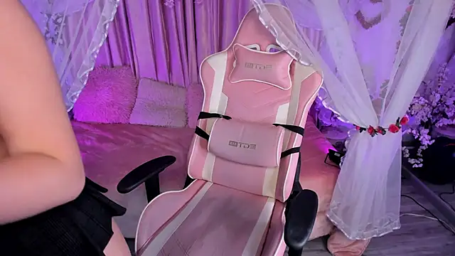 ino yamanaka  online show from 12.12.24