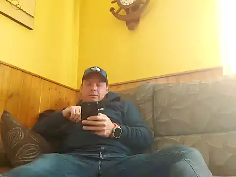 Snapshot of Jose_HotLatino chatting on 03.31.26 Jose HotLatino online show from 03.31.26