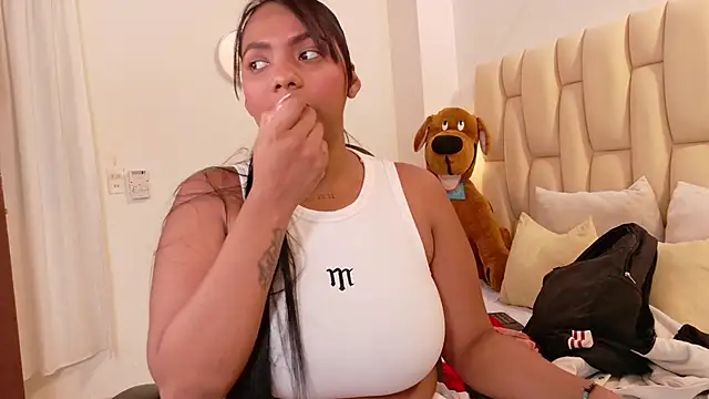 lia mariana online show from 09.22.25