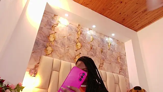 lia mariana online show from 11.15.25