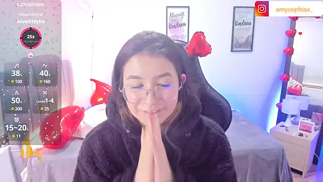 Snapshot of Amy_joones chatting on 02.11.25 Amy joones online show from 02.11.25