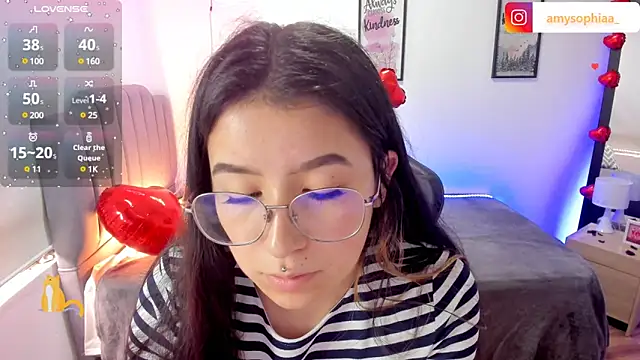 Snapshot of Amy_joones chatting on 02.13.25 Amy joones online show from 02.13.25