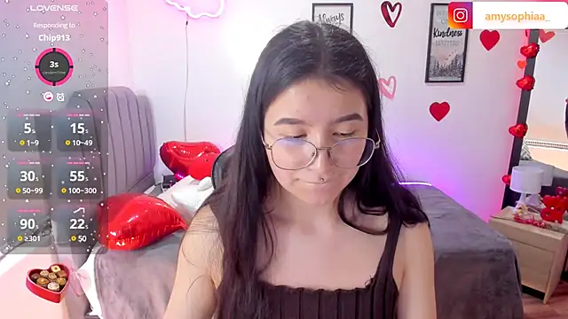 Snapshot of Amy_joones chatting on 02.17.25 Amy joones online show from 02.17.25