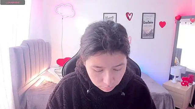 Snapshot of Amy_joones chatting on 02.24.25 Amy joones online show from 02.24.25