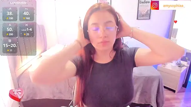 Snapshot of Amy_joones chatting on 03.03.25 Amy joones online show from 03.03.25