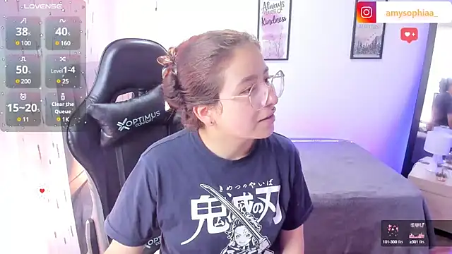 Snapshot of Amy_joones chatting on 03.19.25 Amy joones online show from 03.19.25