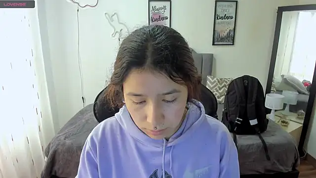 Snapshot of Amy_joones chatting on 09.19.25 Amy joones online show from 09.19.25