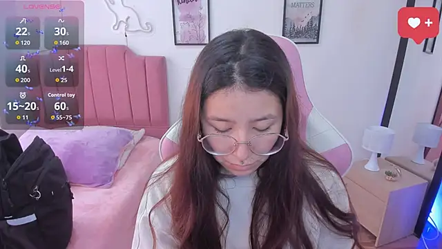 Snapshot of Amy_joones chatting on 11.28.25 Amy joones online show from 11.28.25