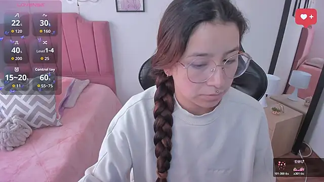 Snapshot of Amy_joones chatting on 12.02.25 Amy joones online show from 12.02.25