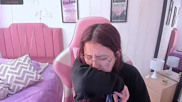 Snapshot of Amy_joones chatting on 01.07.26 Amy joones online show from 01.07.26