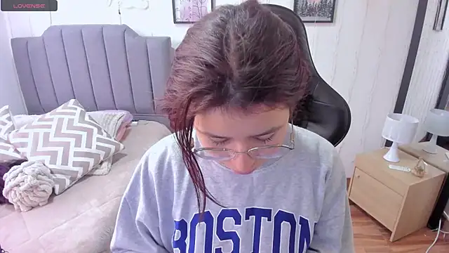 Snapshot of Amy_joones chatting on 01.14.26 Amy joones online show from 01.14.26