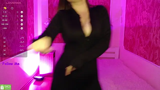 VerySweetKate111 online show from 10.14.25