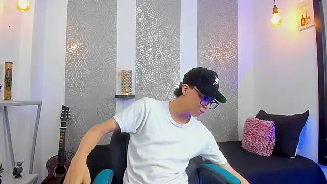 Nikolay Gregori online show from 02.13.25