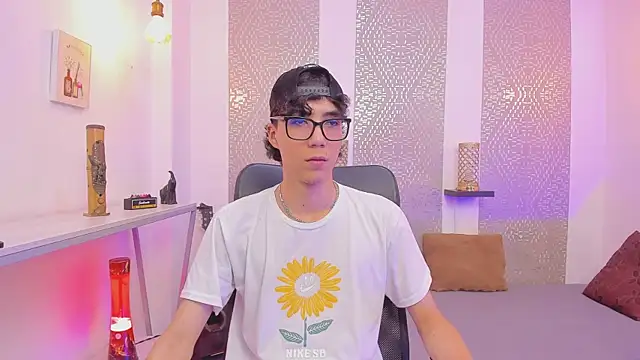 Nikolay Gregori online show from 10.16.25