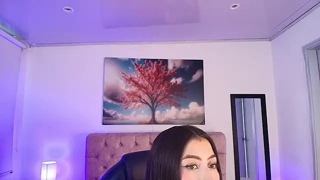 Julianaa Castro  online show from 02.13.26