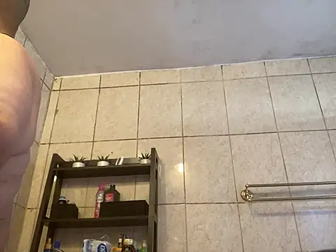 Snapshot of Miguel16i chatting on 12.09.24 Miguel16i online show from 12.09.24