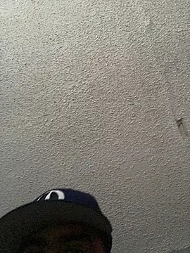 Snapshot of Miguel16i chatting on 12.24.24 Miguel16i online show from 12.24.24