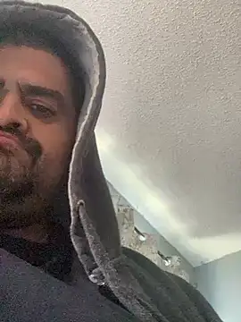 Snapshot of Miguel16i chatting on 01.06.25 Miguel16i online show from 01.06.25